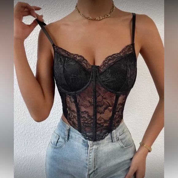 Boho black lace corset crop top - Picture 6 of 6